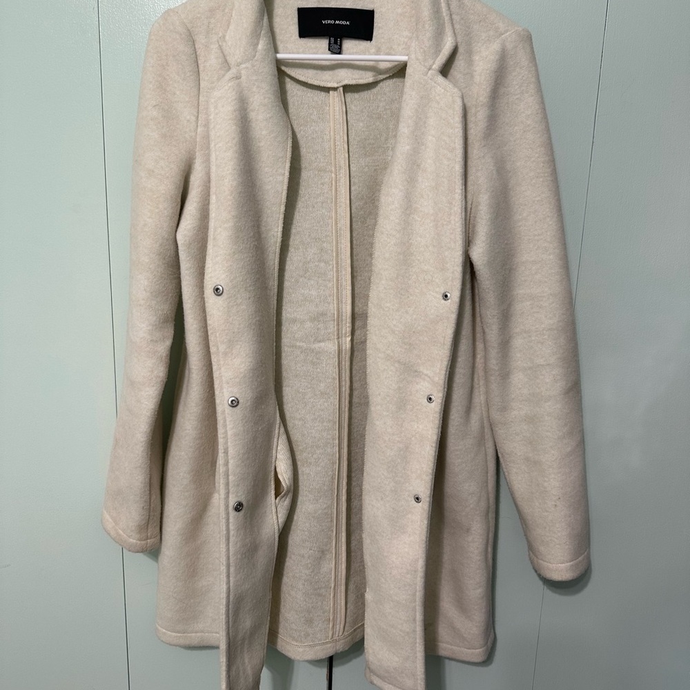 Vero Moda Off-White Outerwear
